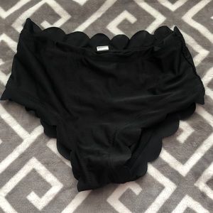 NWOT Black semi high waisted bathing suit bottoms